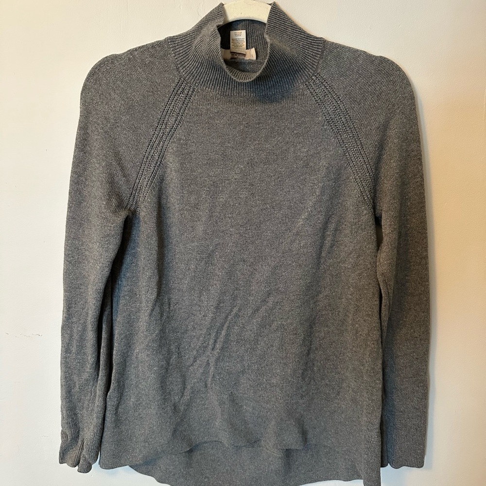 LOFT turtleneck